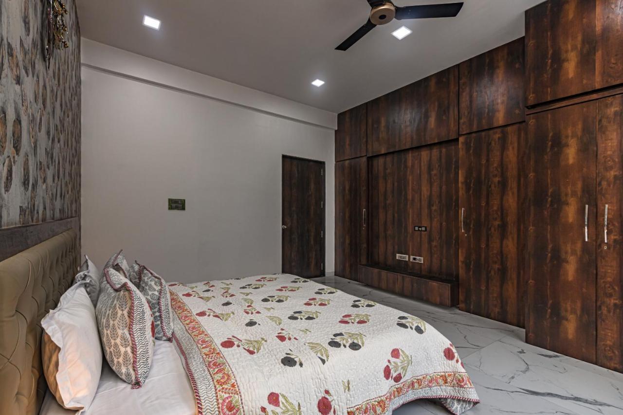 Saffronstays Odyssey, Karjat - 10 Acres Pet-Friendly Estate With Swimming Pool Chinchavli Exterior photo