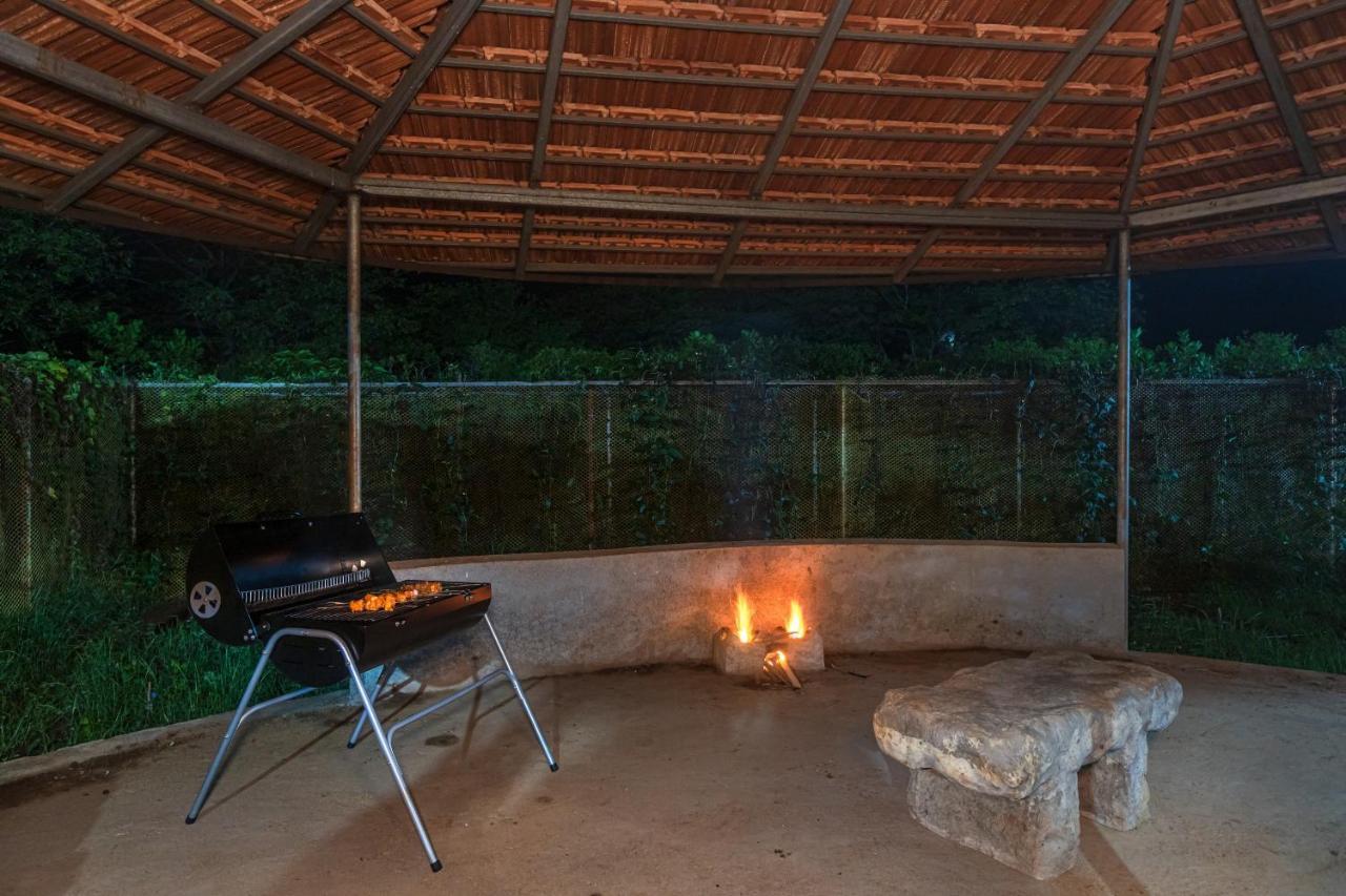 Saffronstays Odyssey, Karjat - 10 Acres Pet-Friendly Estate With Swimming Pool Chinchavli Exterior photo